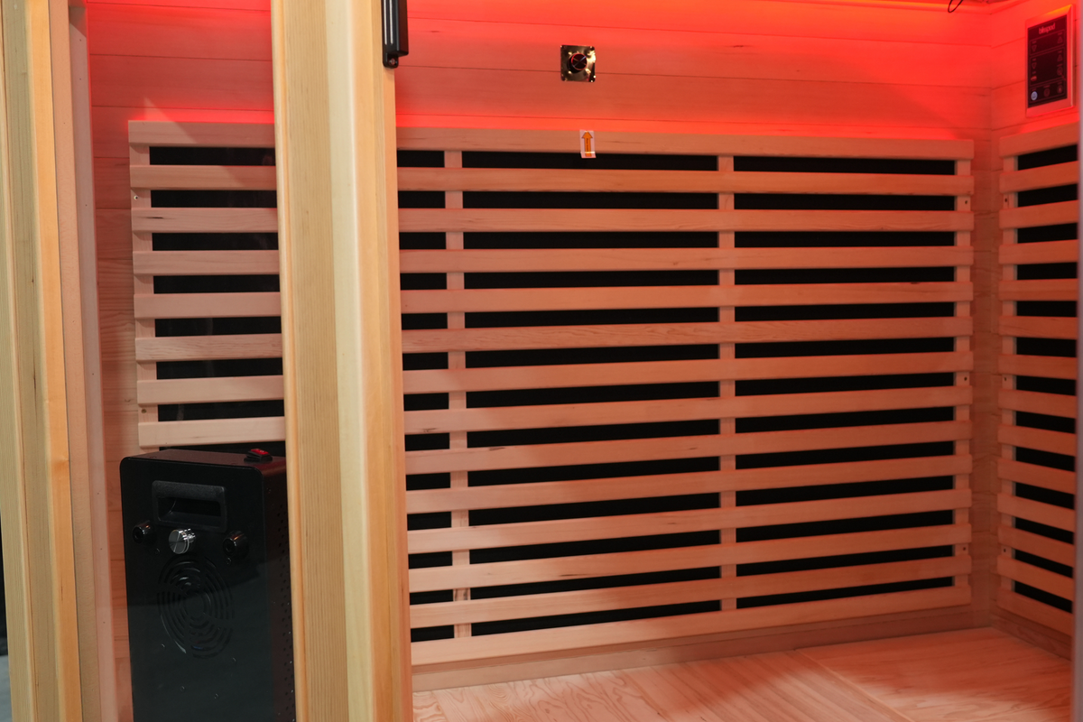 Blisspod Vienna RED 4–5 Person Full-Spectrum Infrared Sauna