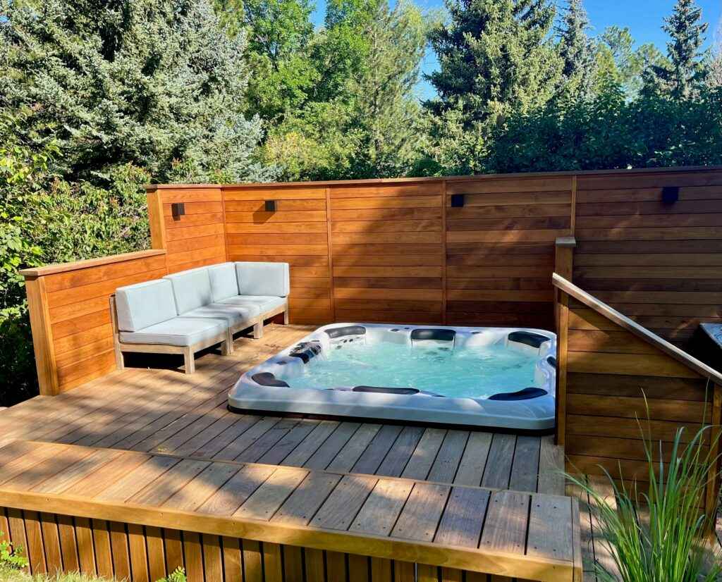 Alpine 7-Person Hot Tub with Hydrotherapy Jets