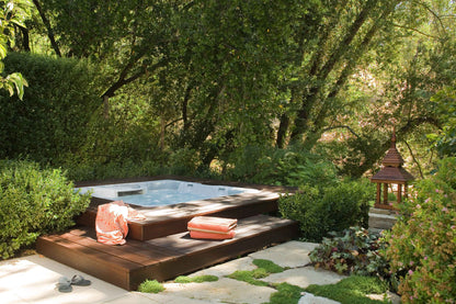 Colorado 4-Person Outdoor Hot Tub Spa – 5' × 7'